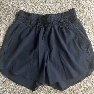 Under Armour Women’s Small Running Shorts Black